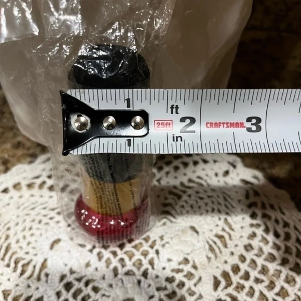 NIB Avon Luxurious Sweep All Over Beauty Make Up Brush
